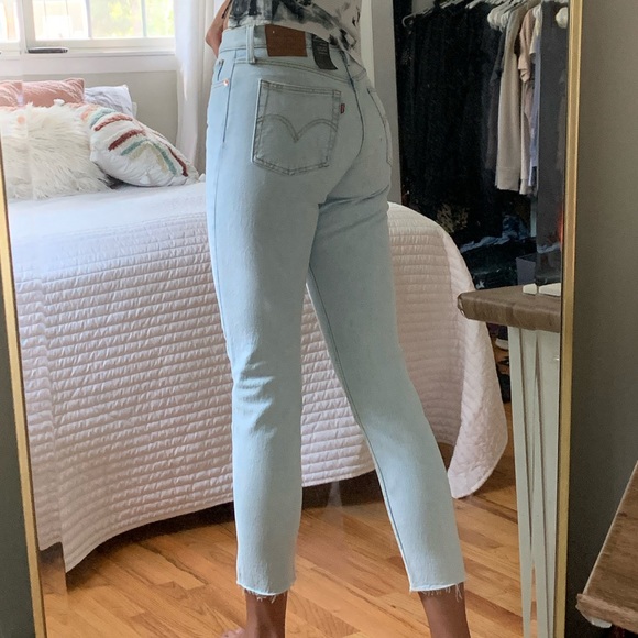 Levis Wedgie Straight Leg Jeans - Picture 3 of 8